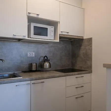 Island Sea View Free Parking