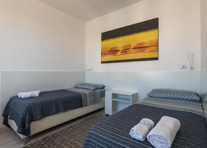 Island Sea View Free Parking